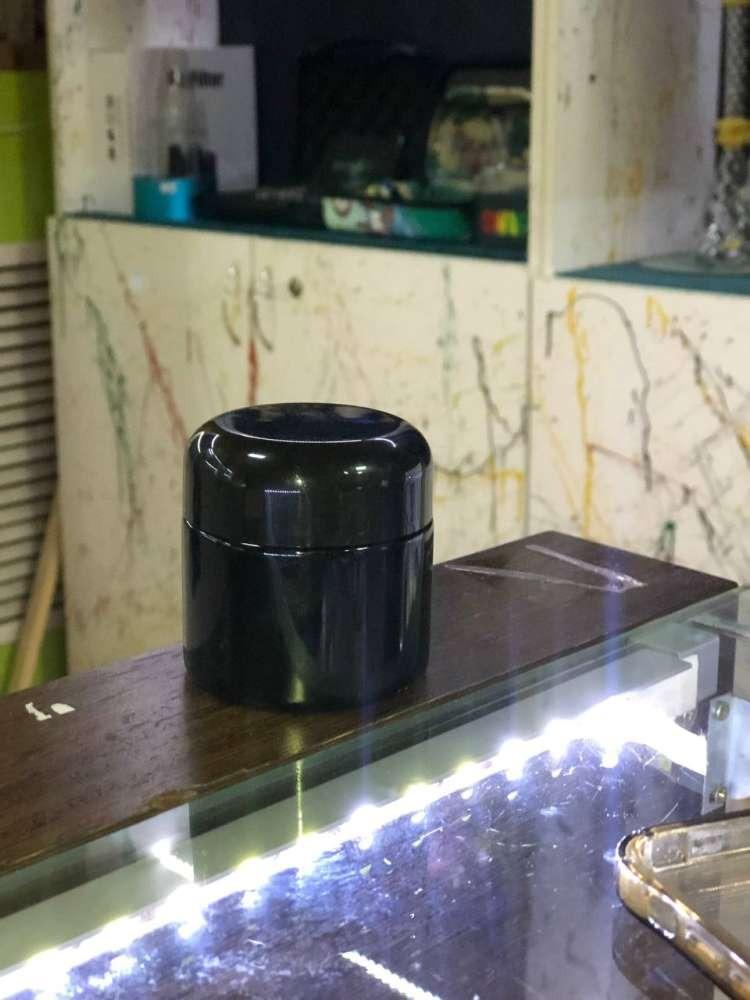 Баночка M